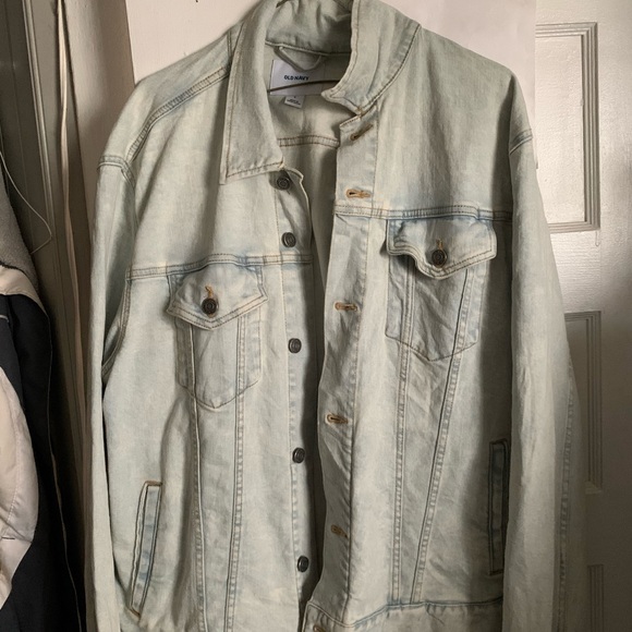 Old navy jean jacket - Picture 3 of 3